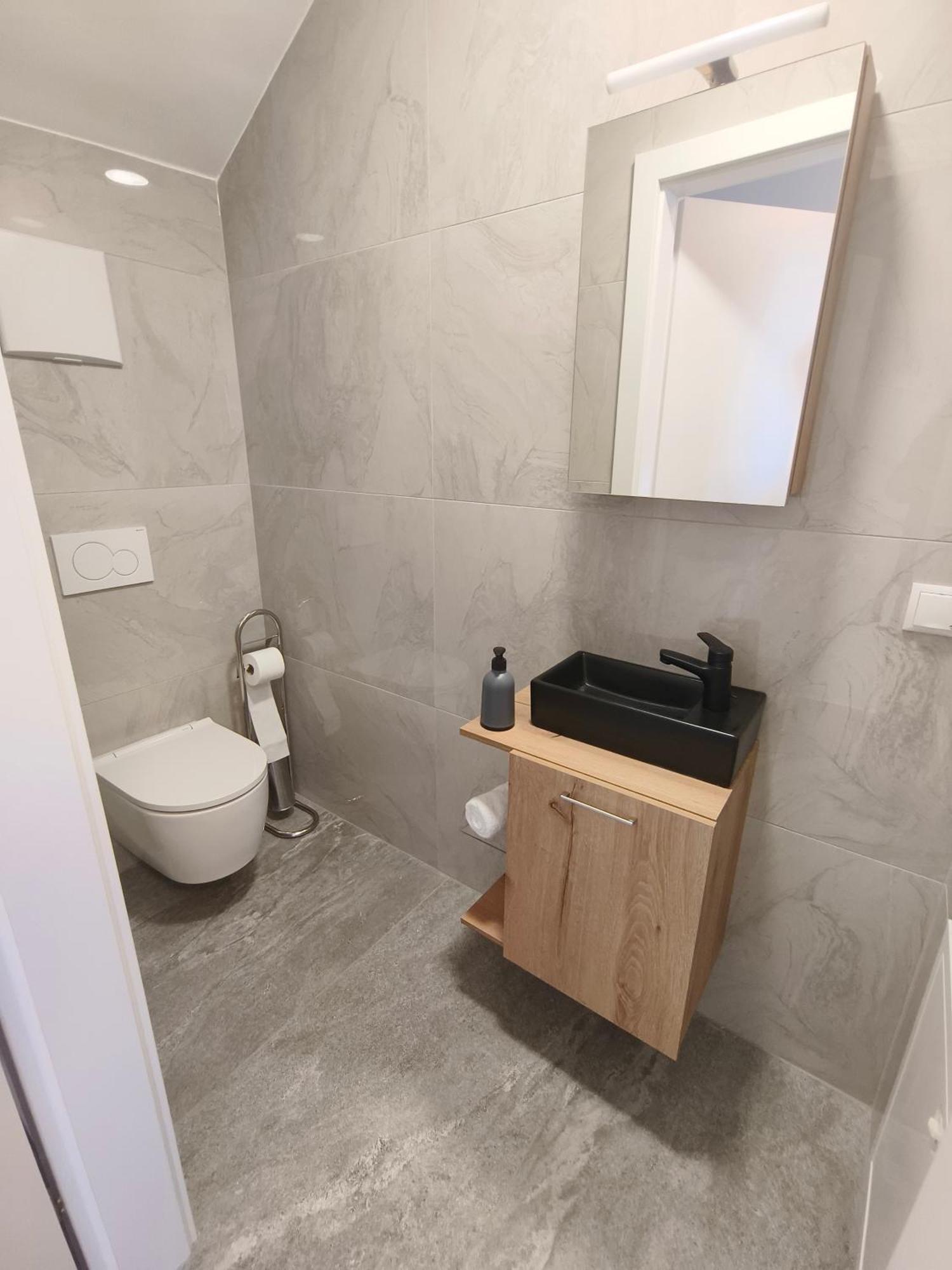 Triplex Appartements Клостернойбург Экстерьер фото